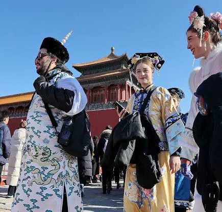 Beyond the Hype: Menjalani Gaya Hidup 'Chinamaxxing' Tanpa Kehilangan Jati Diri