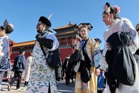 Beyond the Hype: Menjalani Gaya Hidup 'Chinamaxxing' Tanpa Kehilangan Jati Diri